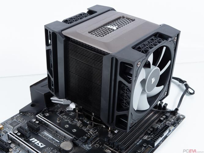 海盗船A500深度评测：双塔双风扇风冷，兼顾性能与静音的高端选择