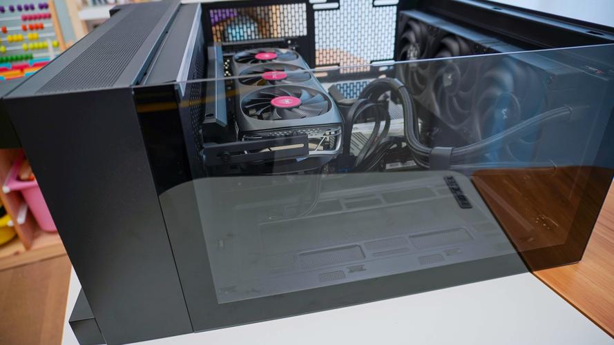 电脑散热与硬件环境特写