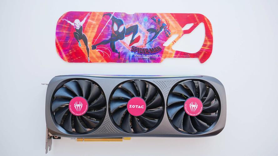 电脑主板与散热硬件特写