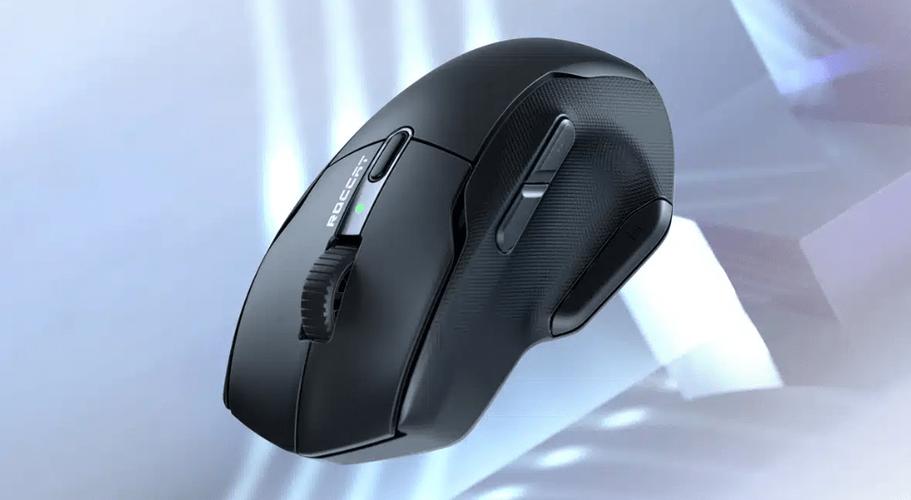 电竞桌面与游戏操控场景