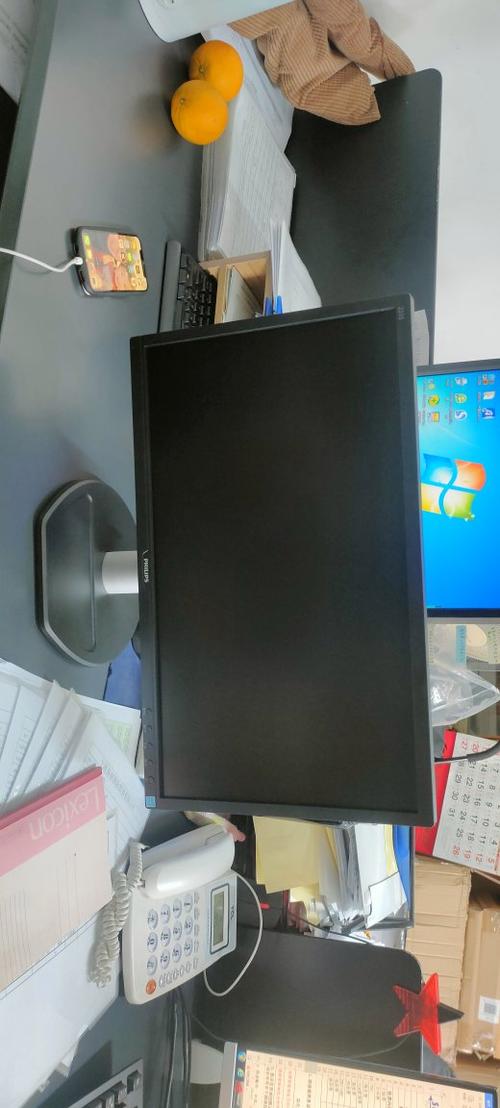 显示器屏幕与规格展示