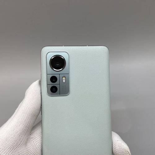 现代科技桌面与外设搭配