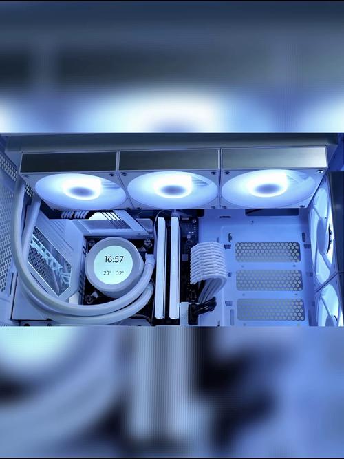 桌面上的电脑硬件与组件