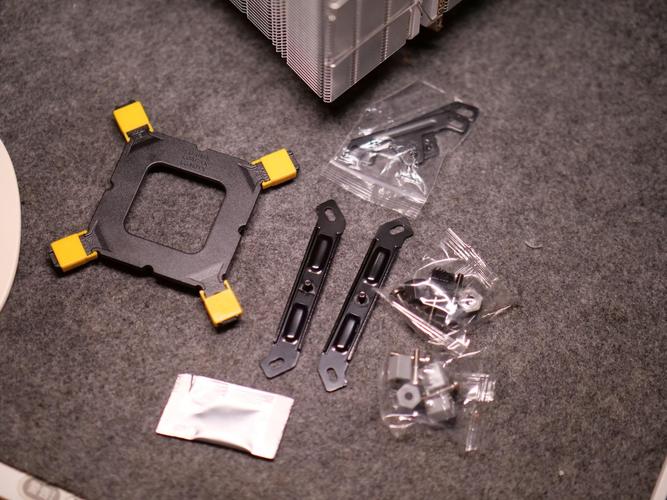 电脑硬件与主机内部结构展示