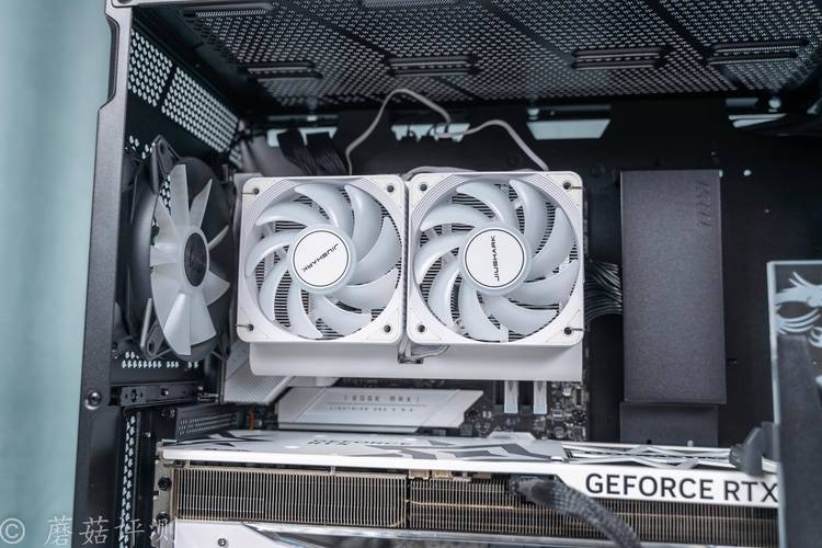 高性能PC主机内部散热表现场景