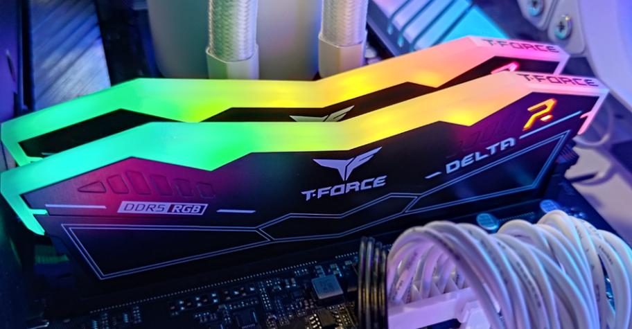 电脑硬件价格分析场景