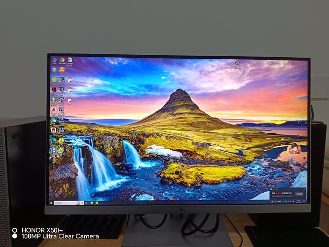 显示器性能展示与办公场景