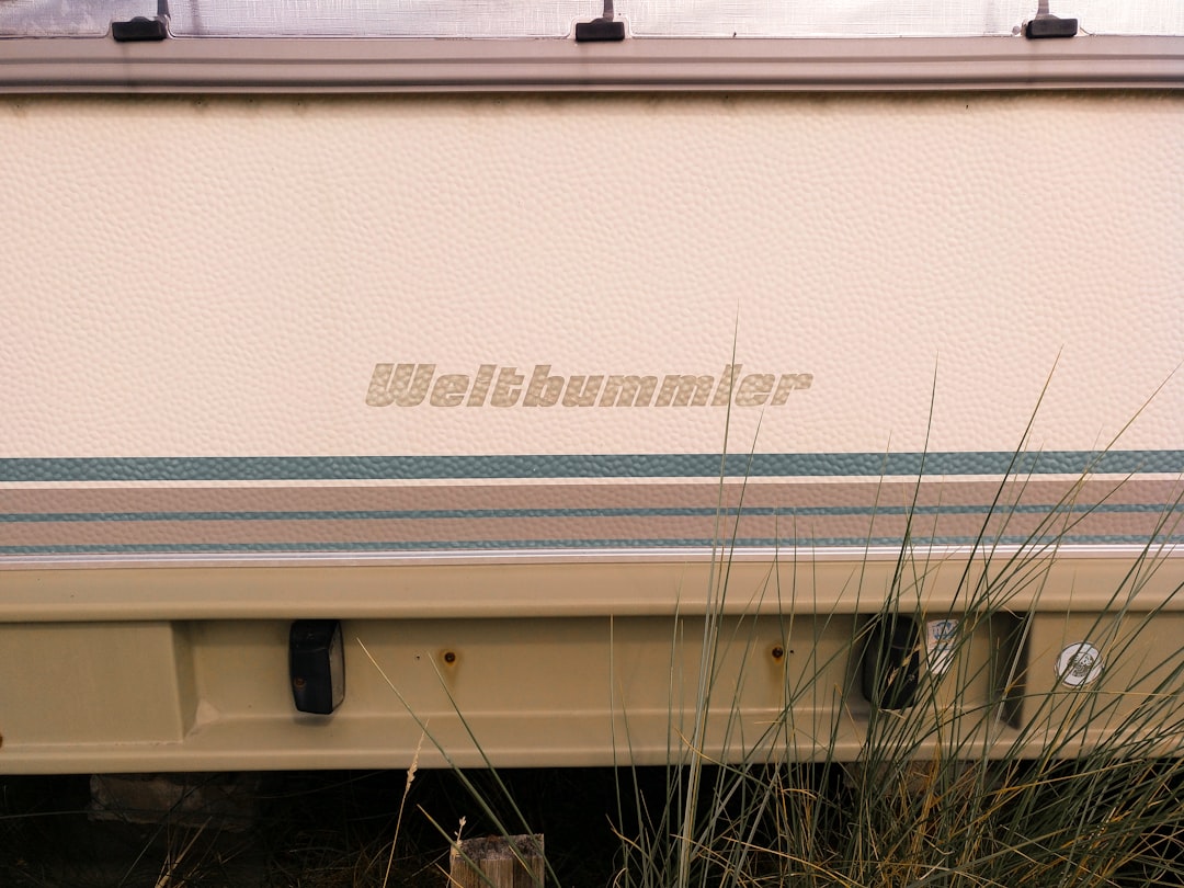 希捷 Barracuda ST3000DM008 3TB 7200转硬盘深度评测：大容量机械盘的稳健之选