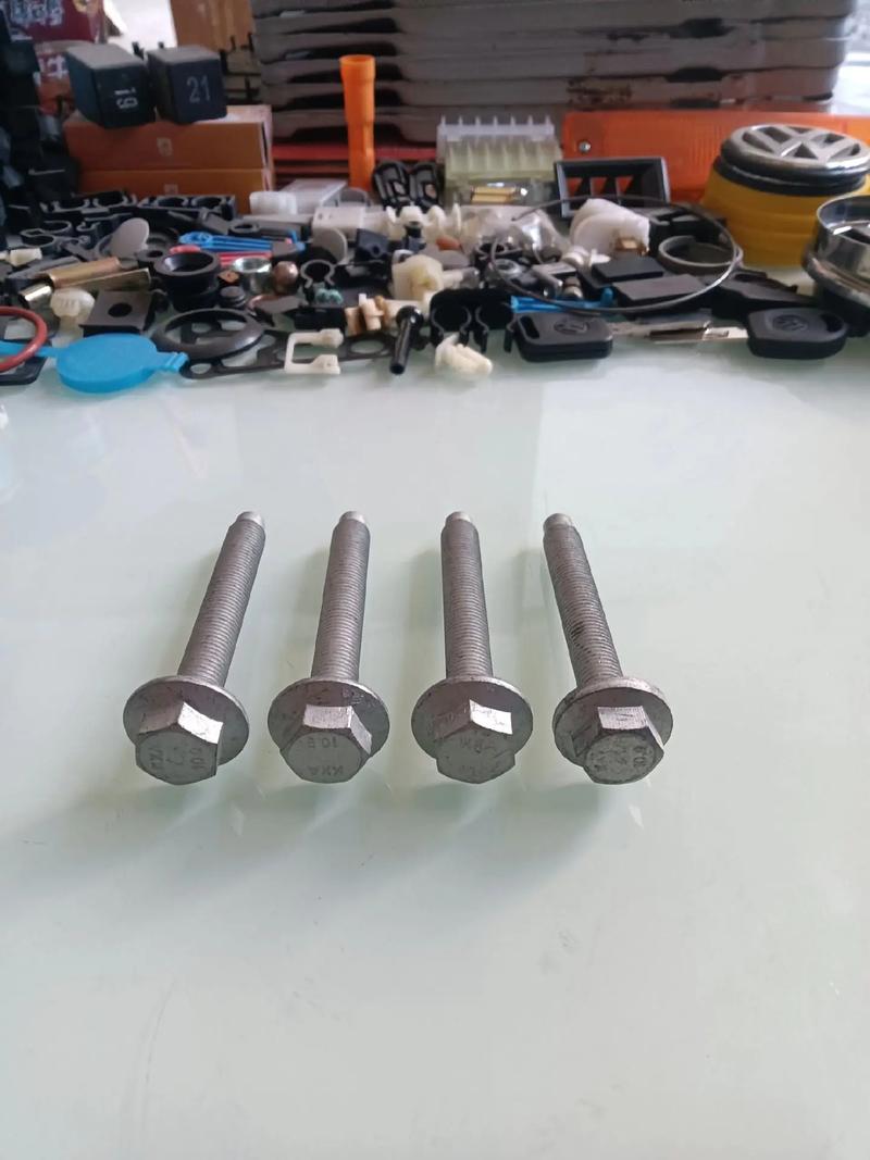 电脑性能测试与硬件工作场景