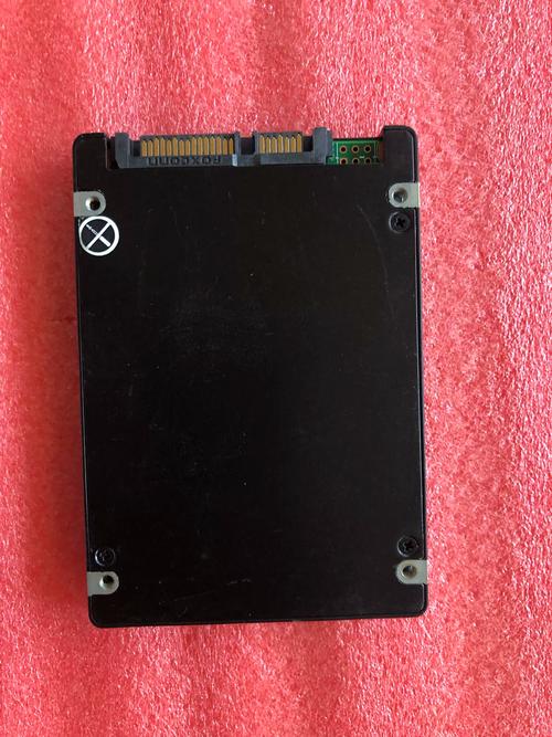 SSD固态硬盘与电脑配件