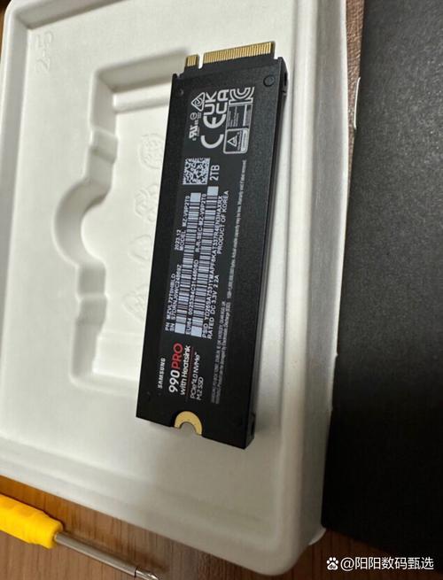 用户选购科技产品的场景