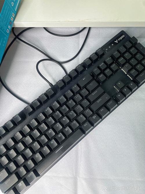 笔记本与键盘外设的办公环境