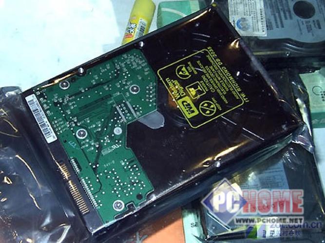 电脑硬件内部结构与存储设备