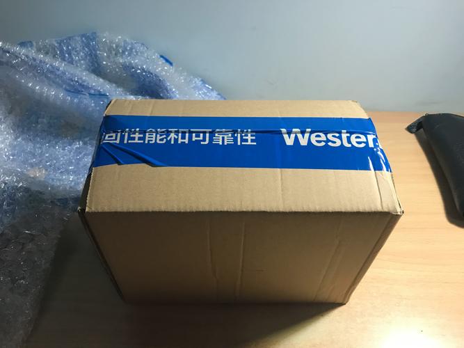 存储硬件与接口细节