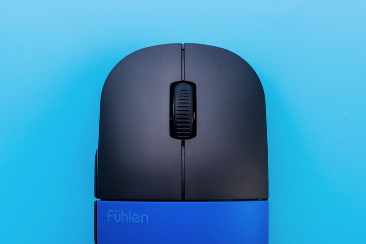 高科技设备和性能测试环境