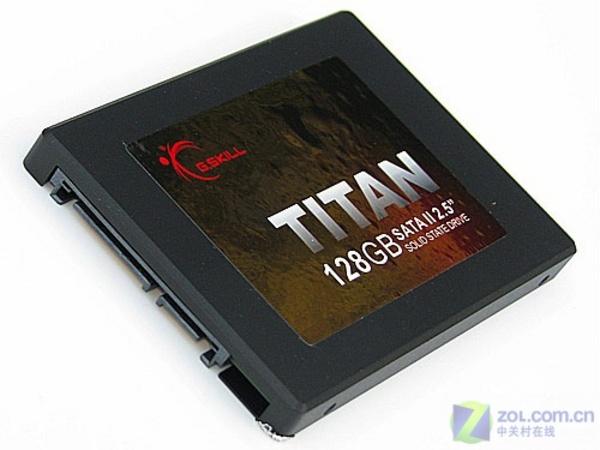 电脑升级与硬件安装场景