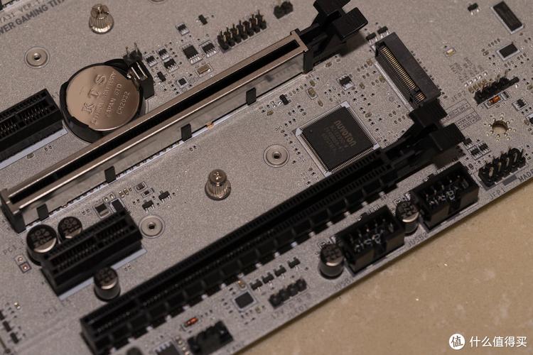 桌面主机与硬件展示