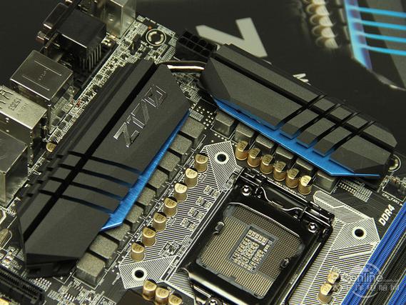 电脑硬件装机场景