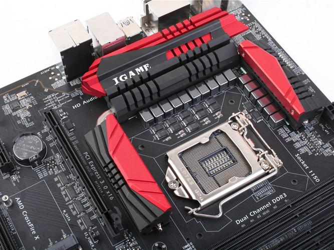 电脑散热与风扇特写