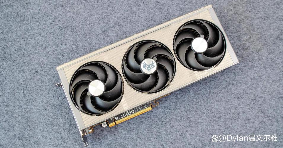 主板散热与供电区域