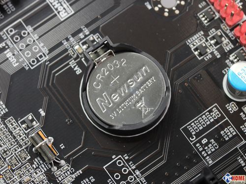 主板芯片与接口特写