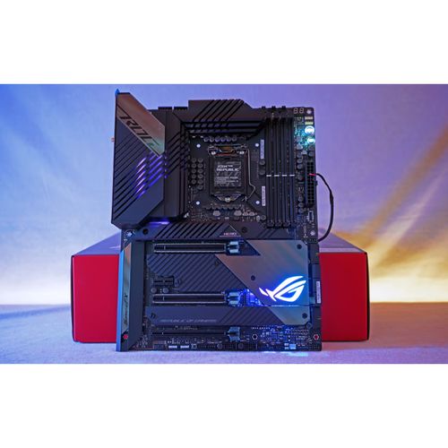 电脑散热器与硬件组件