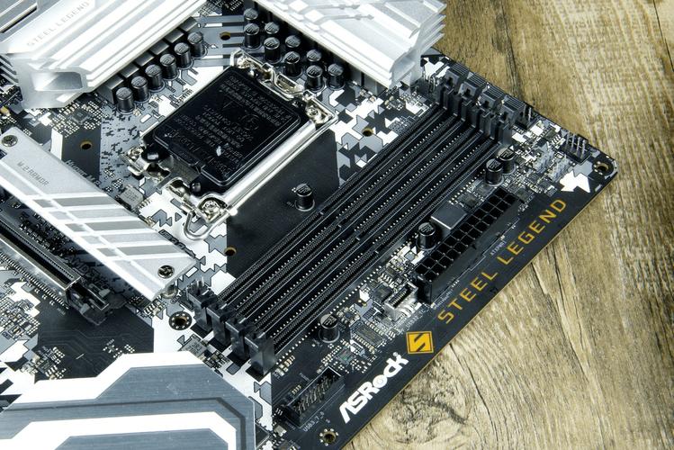 电脑散热器与硬件装机环境