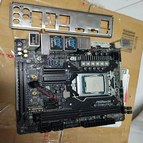 游戏电脑内部硬件性能场景