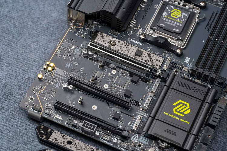 桌面电脑硬件与工作环境