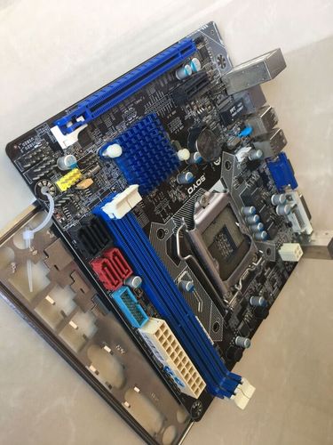 桌面电脑装机配件与主板