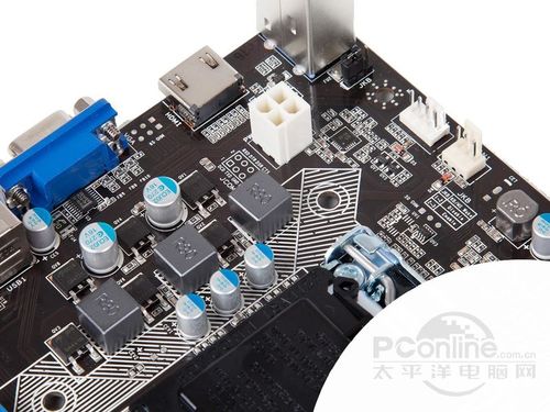 编程和性能评测相关的电脑屏幕