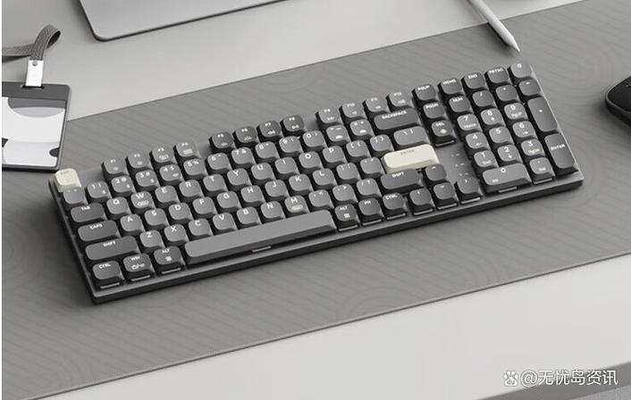 简洁办公桌面的科技设备氛围