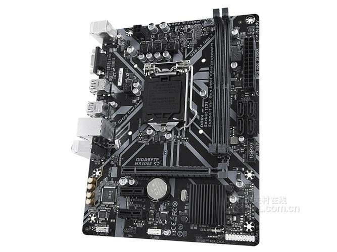 电脑散热风扇与机箱内部