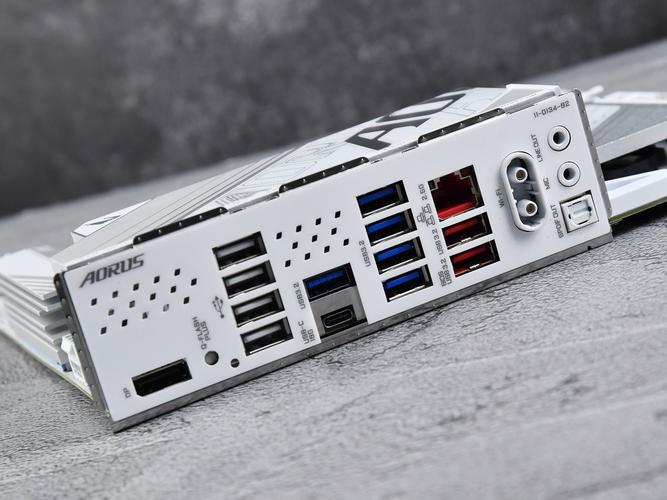 办公与多媒体使用场景