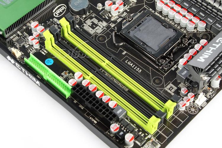 电脑内部硬件与内存扩展