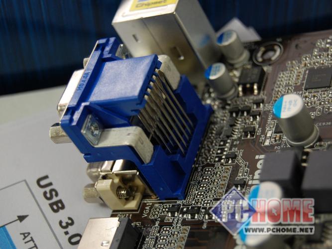 电脑维修与硬件替换场景