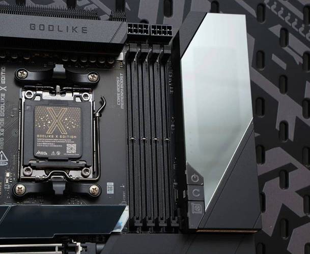 主板与电脑硬件组合