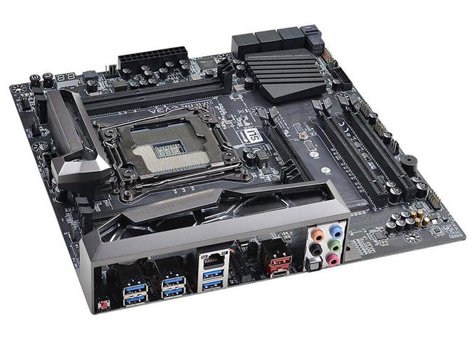 EVGA X299 Micro 深度评测：Micro ATX小板也能承载X299高端平台