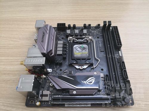 桌面上的主板与装机环境