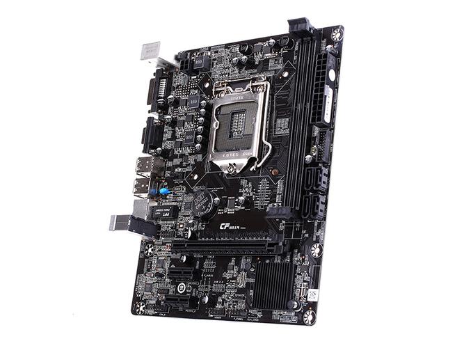 电脑硬件装机场景