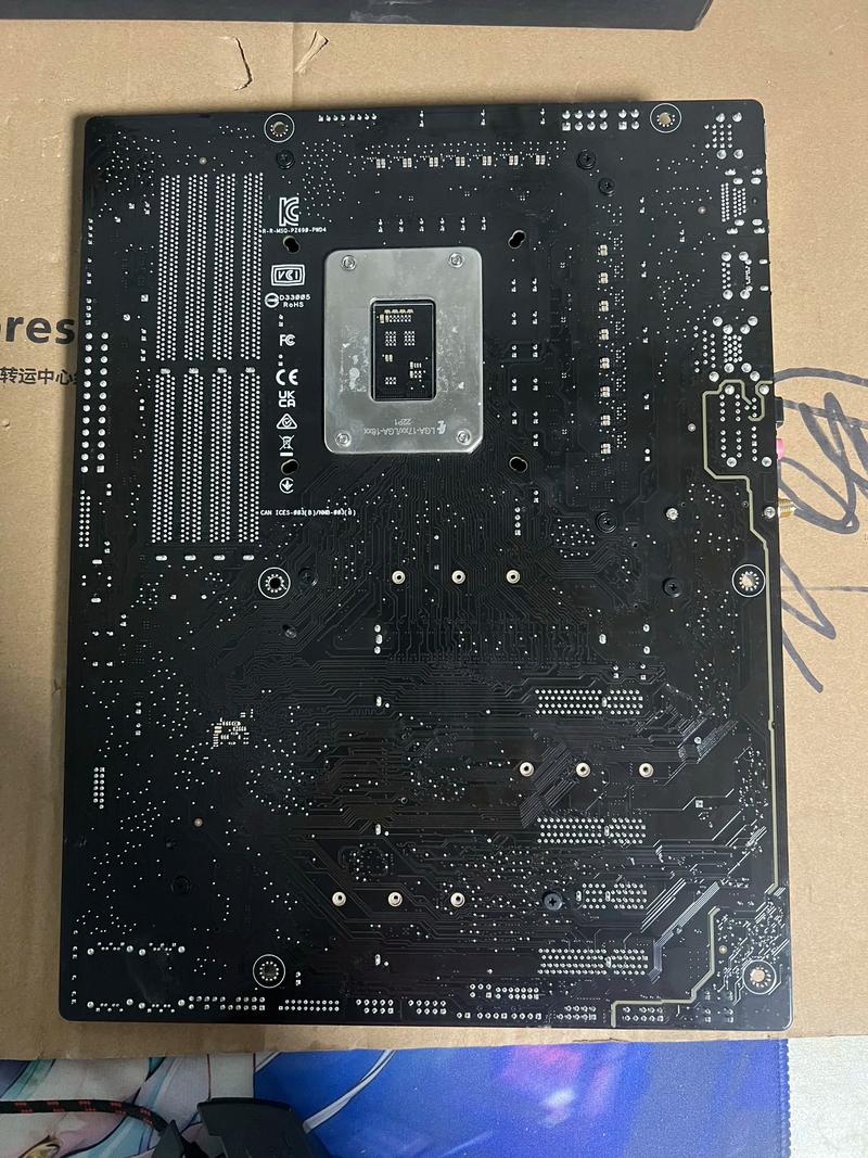 电脑散热与风扇组件