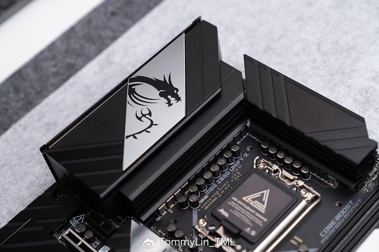 硬件温度监测与性能负载