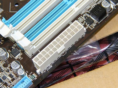 电脑主板与电子元件