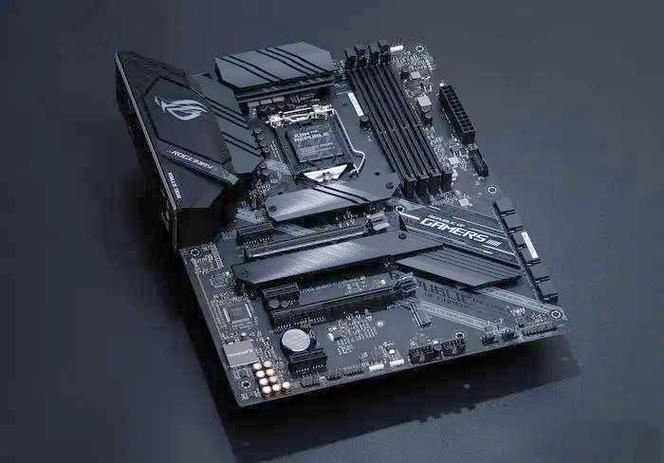 主机内部散热与走线