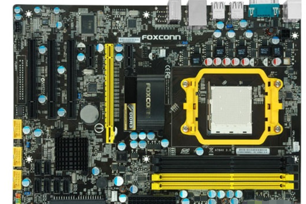 芯片组与主板元件特写