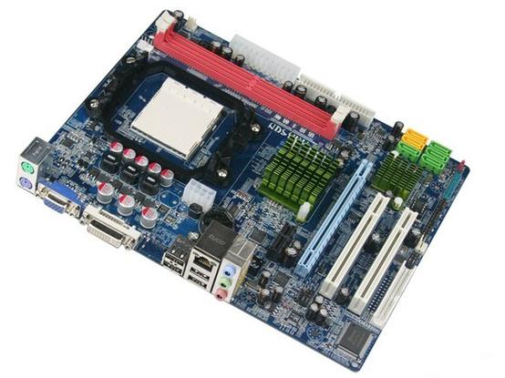 电脑电源与内部走线