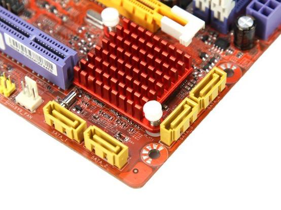 电脑主板与硬件装机场景