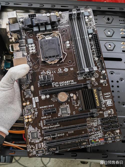 PC机箱内部散热结构