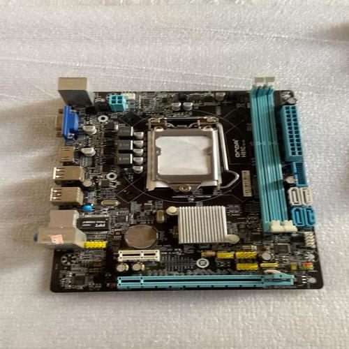 桌面工作站与显示器