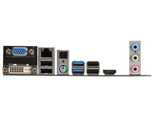 电脑内存与主板扩展插槽特写